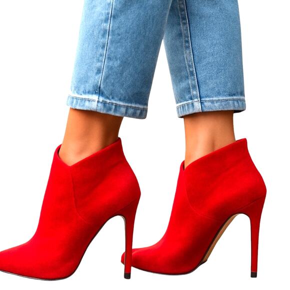 Liliana 7 Red Women's Chelsea Ankle Boots 4 1/2 Inch High Heel Shoe - Picture 1 of 9